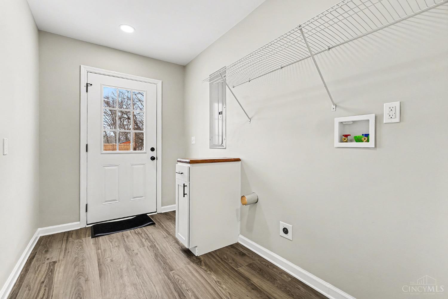 401 Elmwood Court