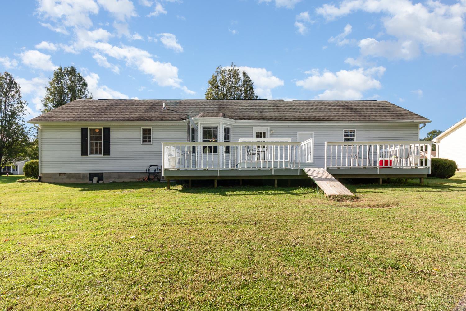 25 Douglas Lane