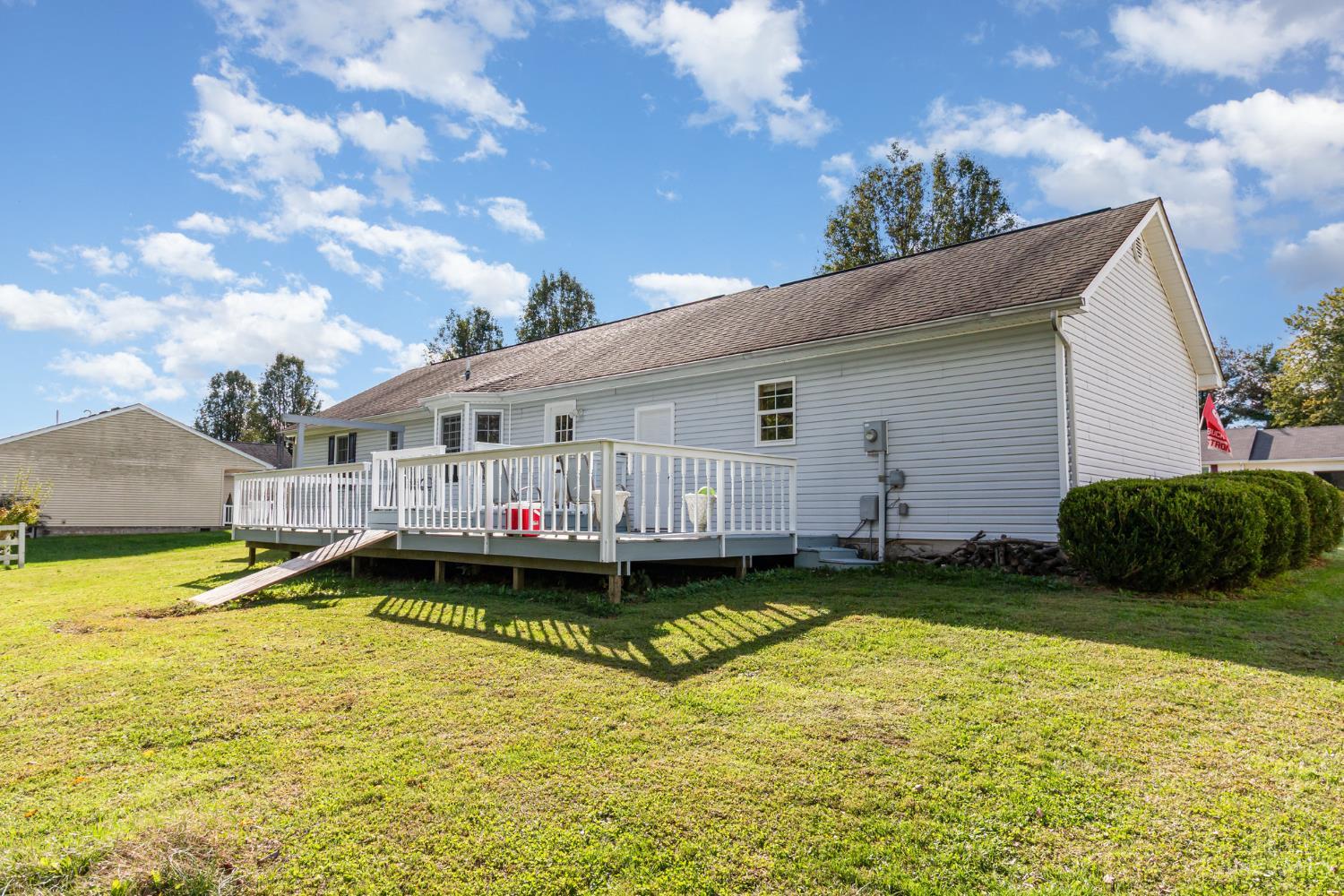 25 Douglas Lane