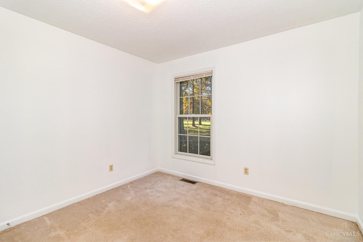 16086 Colonial Drive