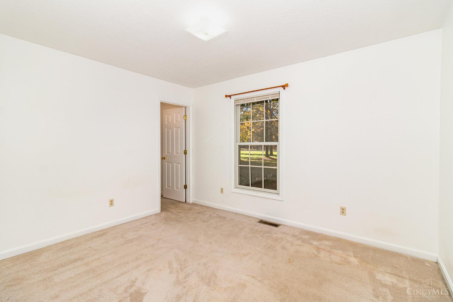 16086 Colonial Drive