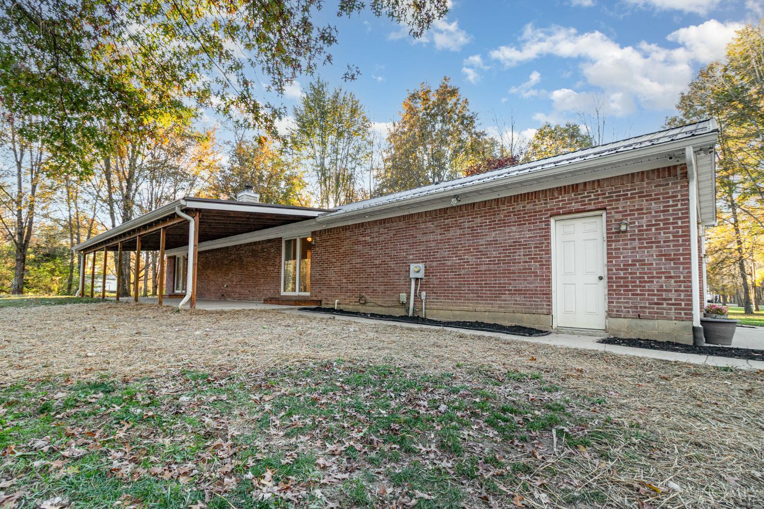 16086 Colonial Drive