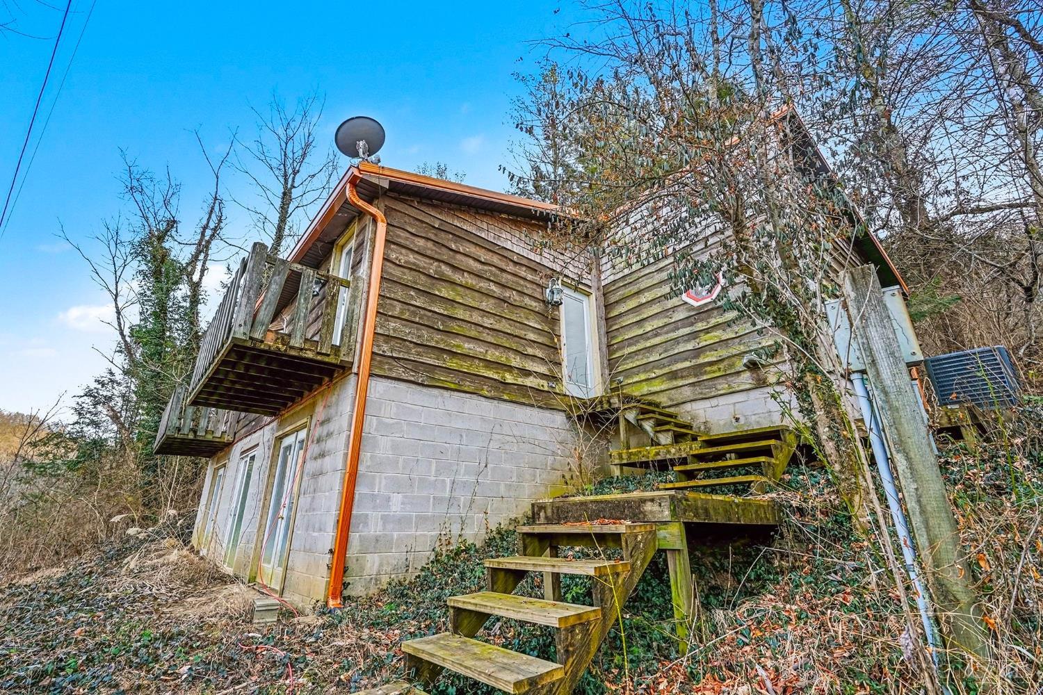 7075 Campbell Road