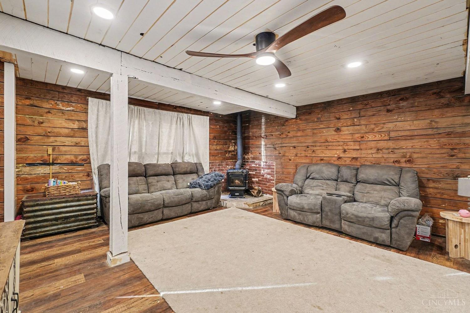 2562 Sprague Road