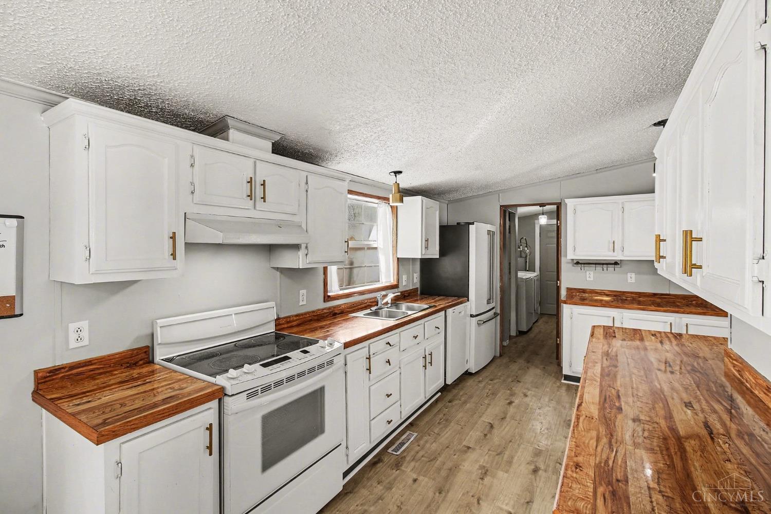 14240 Brier Hill Road