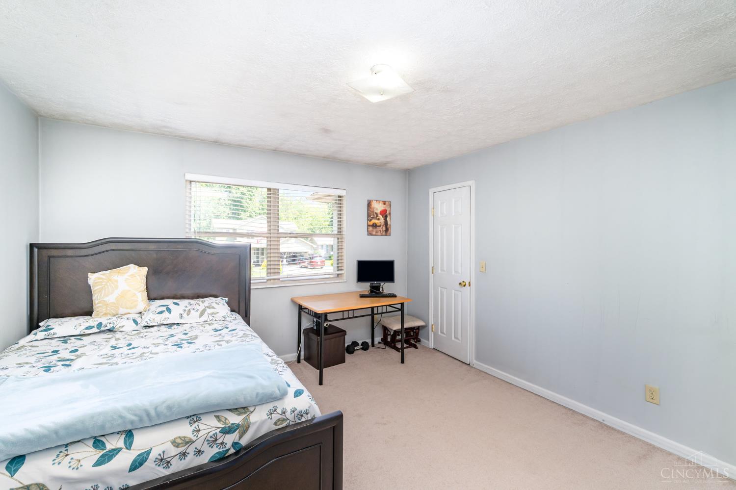 175 Douglas Circle