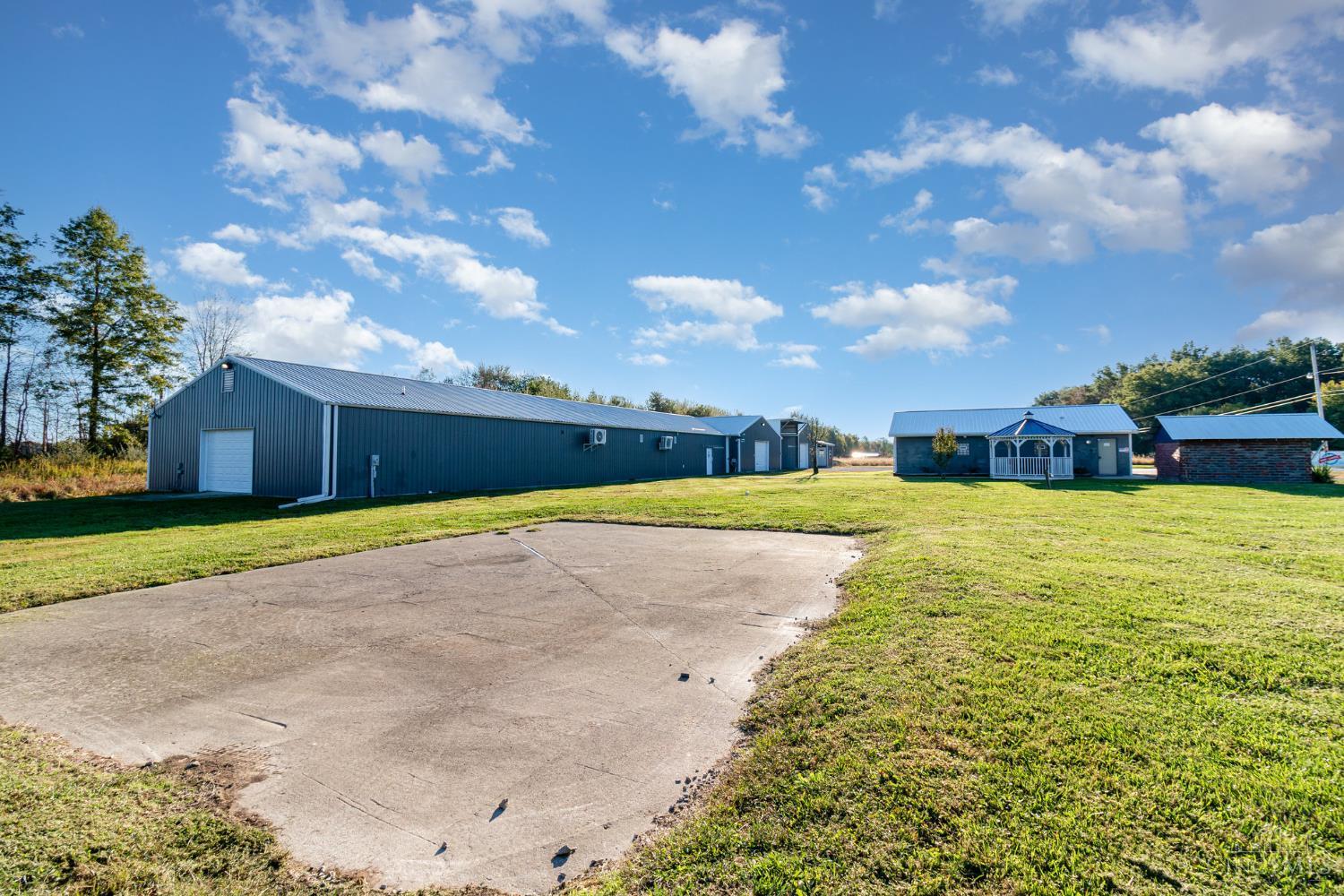 8285 Tri County Highway