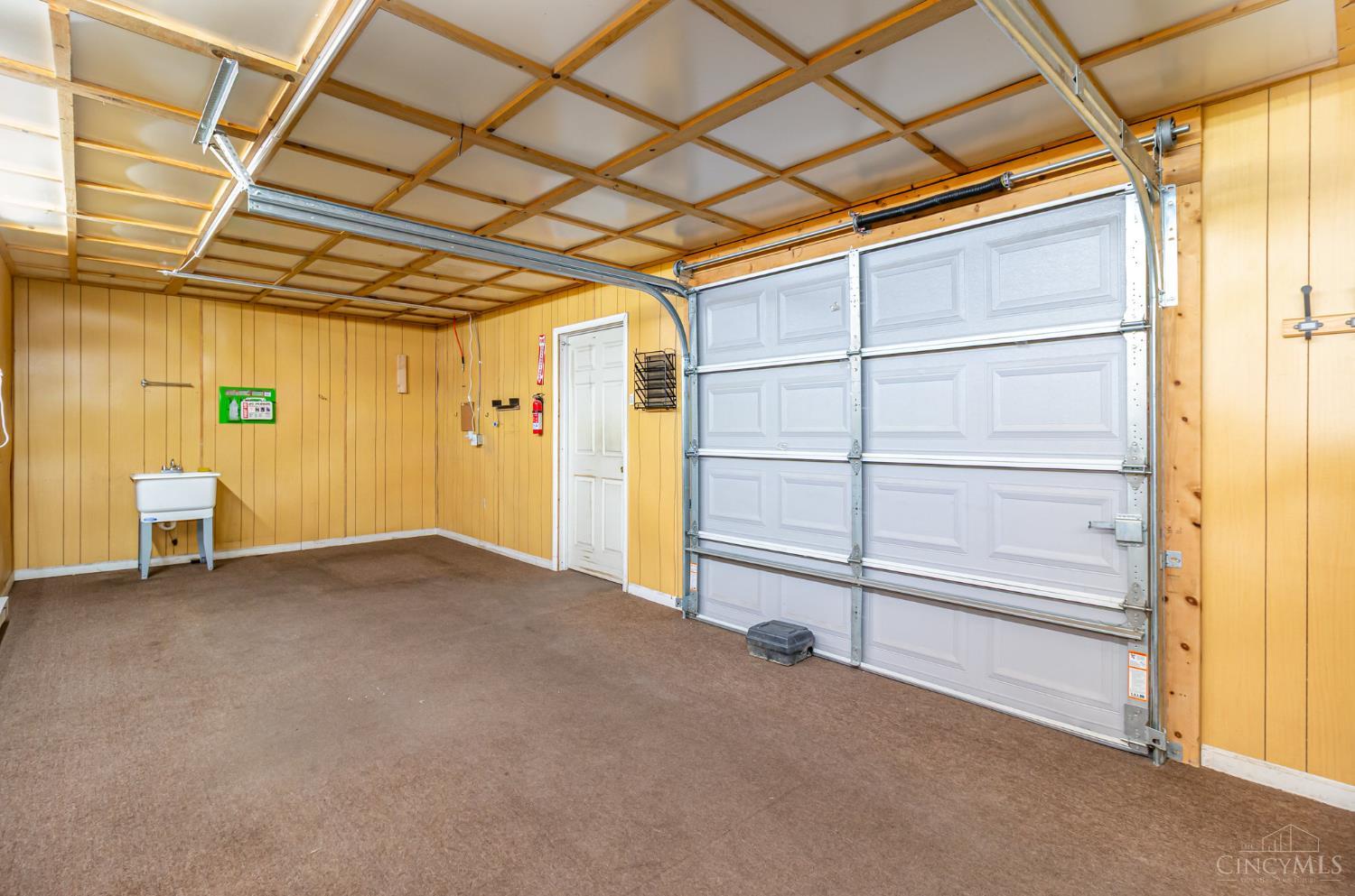 8285 Tri County Highway