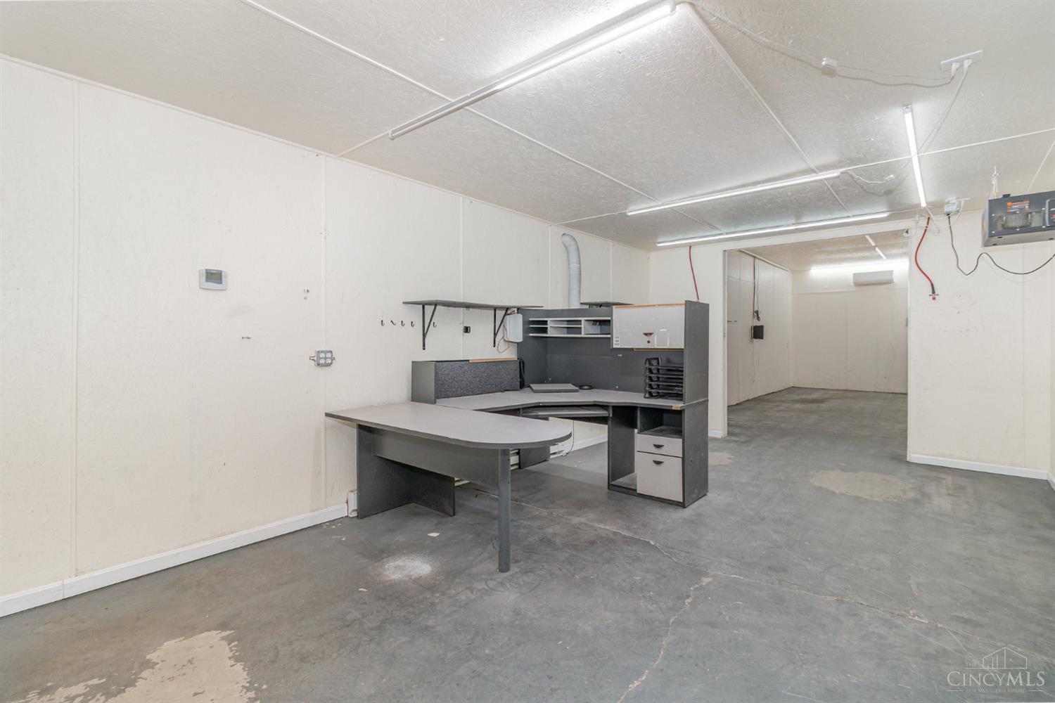 8285 Tri County Highway