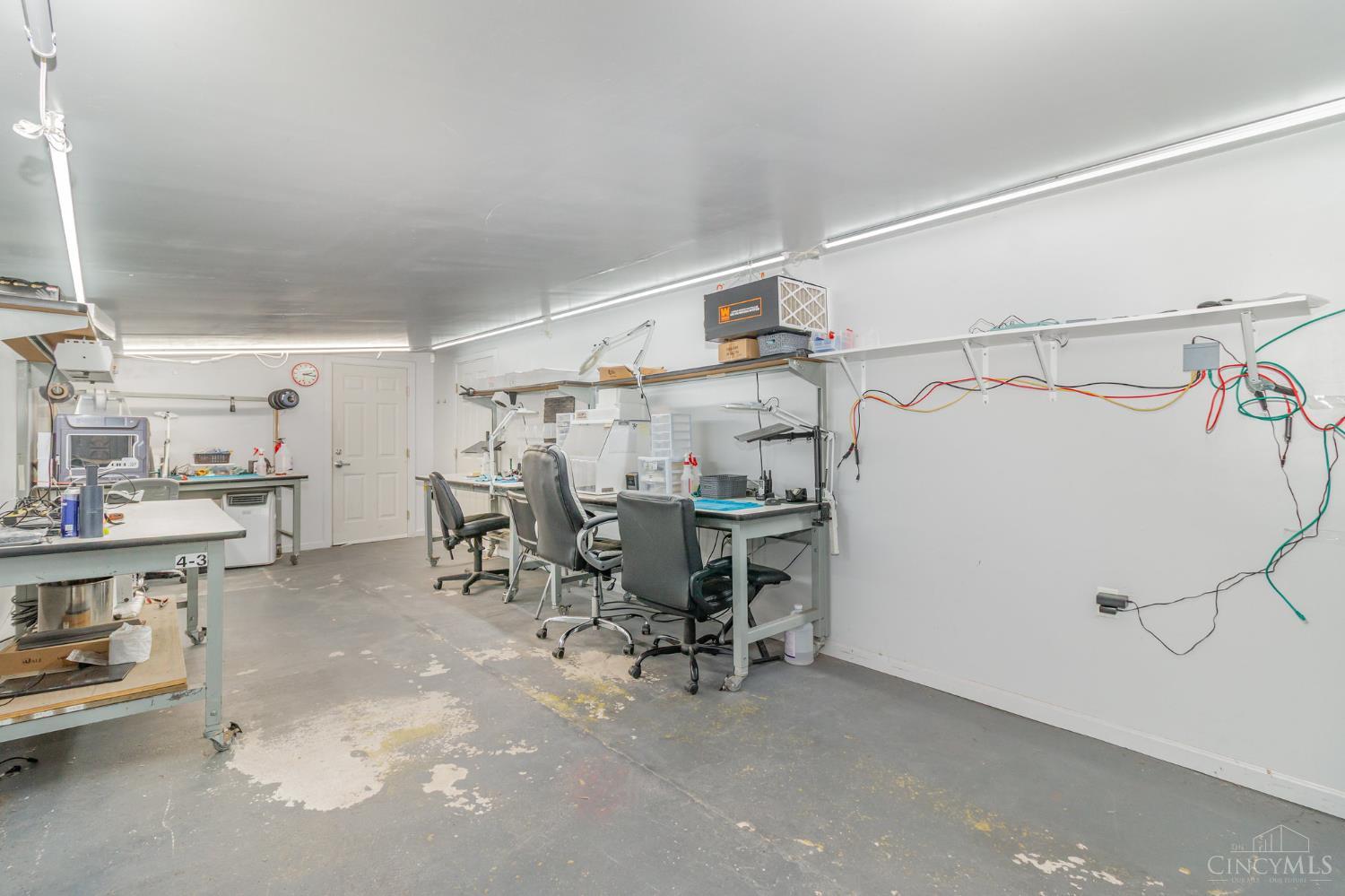 8285 Tri County Highway