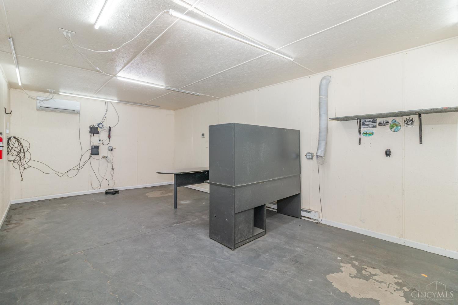 8285 Tri County Highway