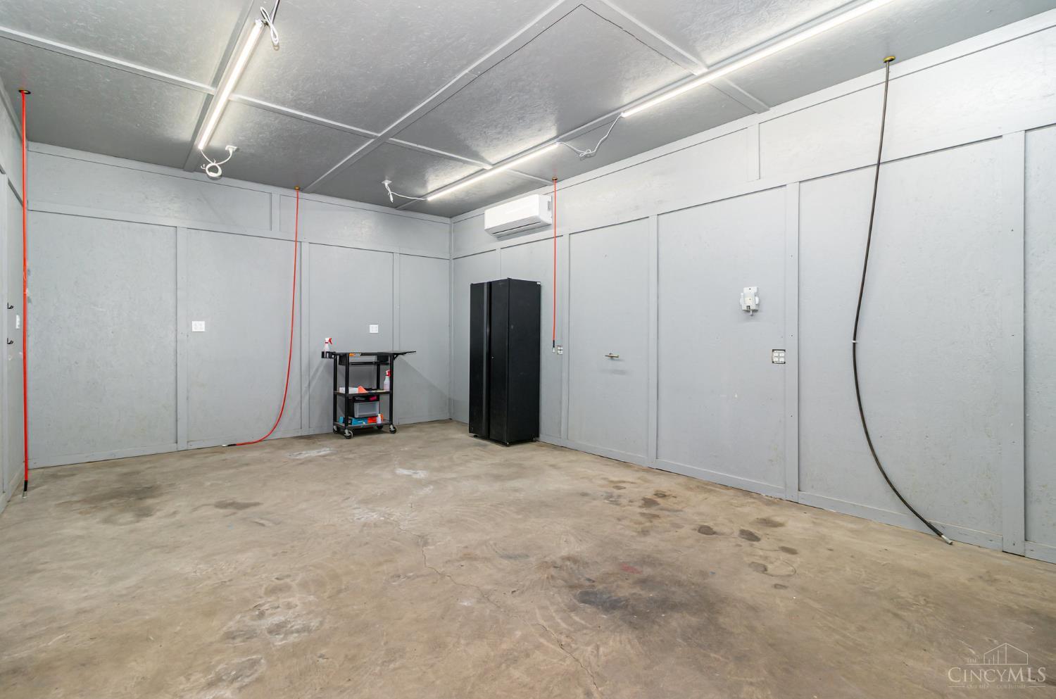 8285 Tri County Highway