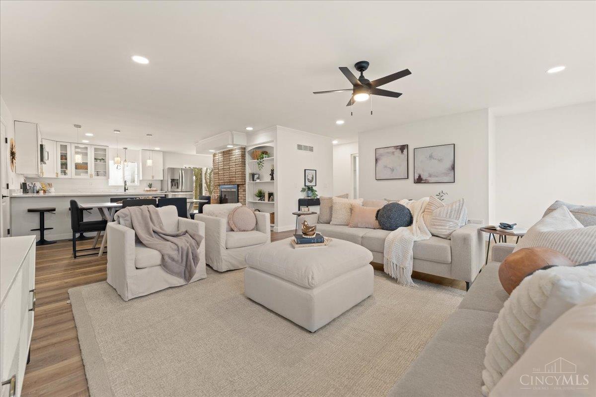 7481 Heatherwood Lane