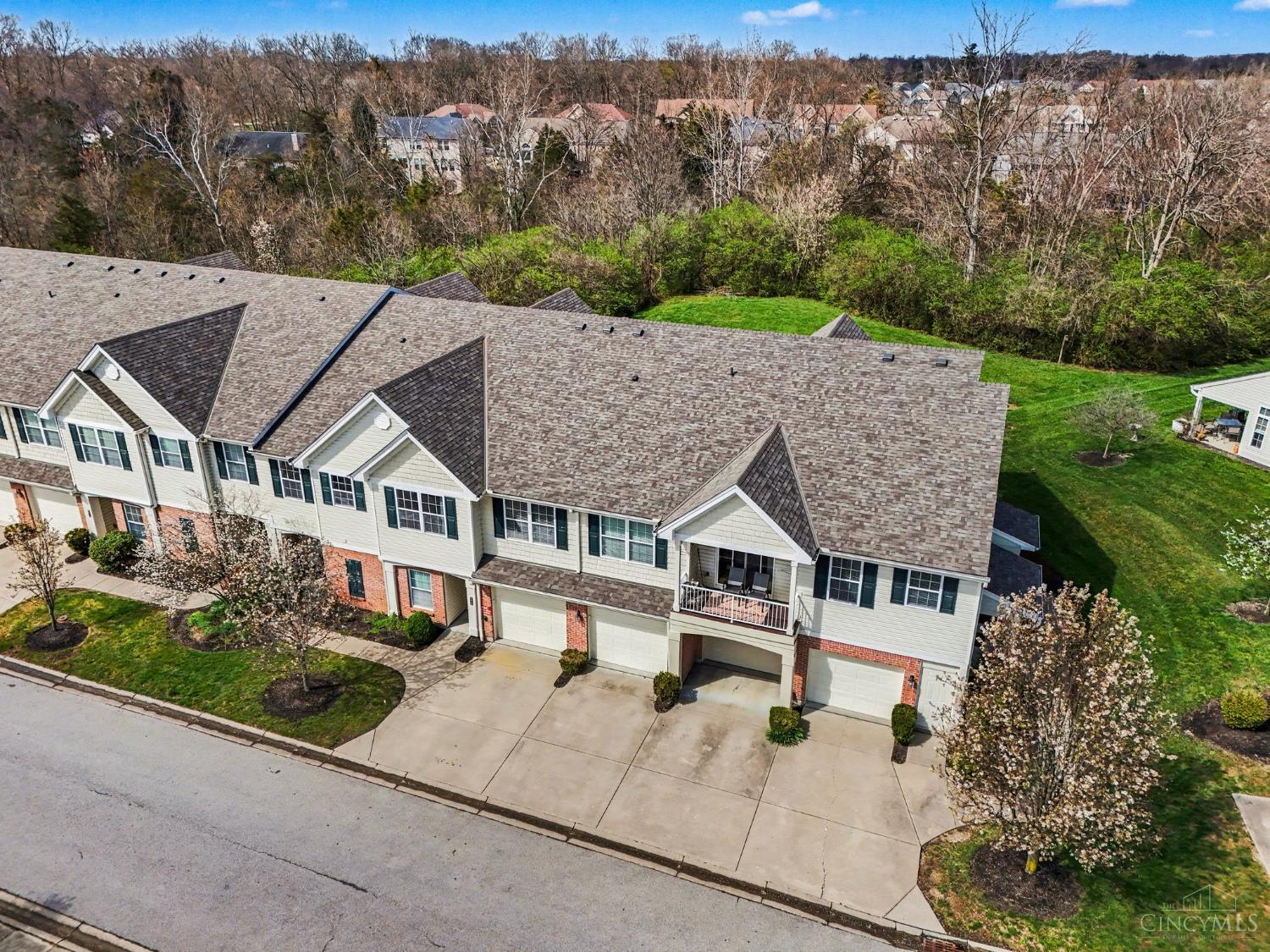 2047 Commons Circle