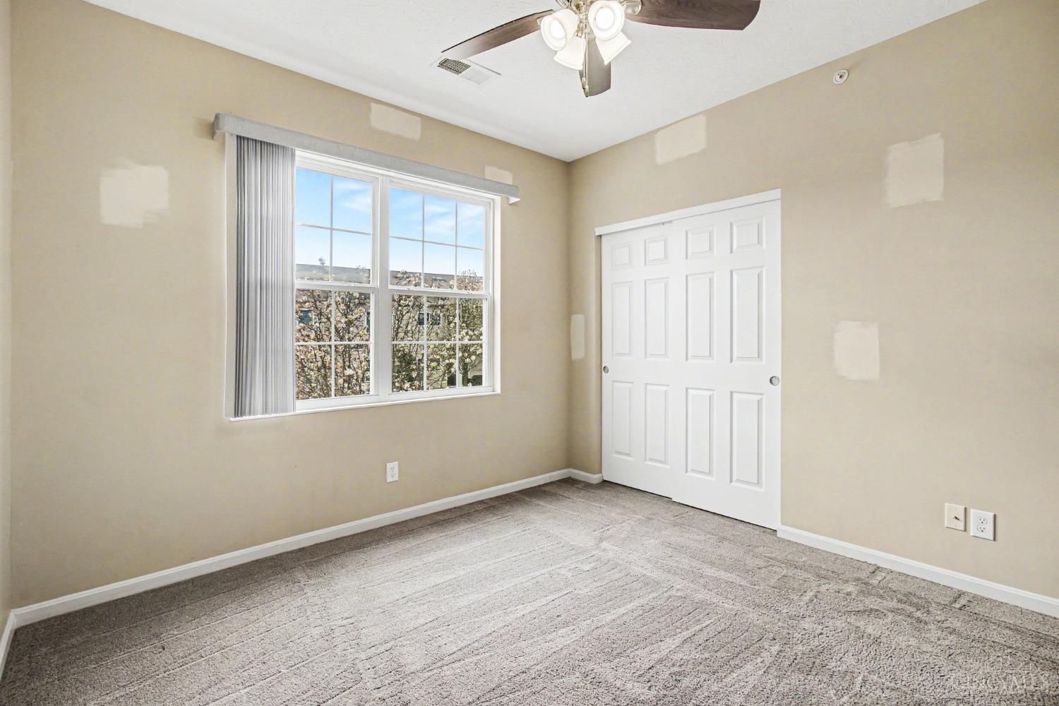 2047 Commons Circle
