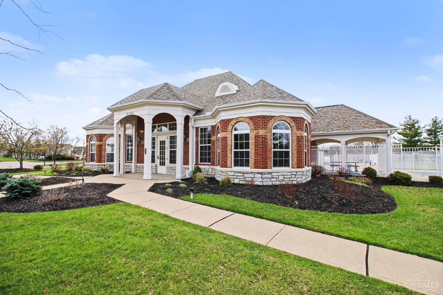 2047 Commons Circle