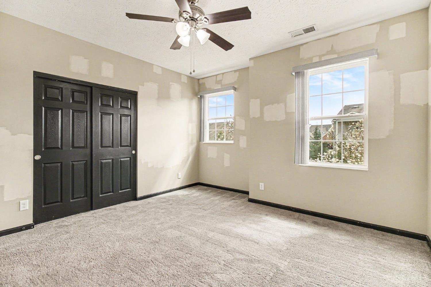 2047 Commons Circle
