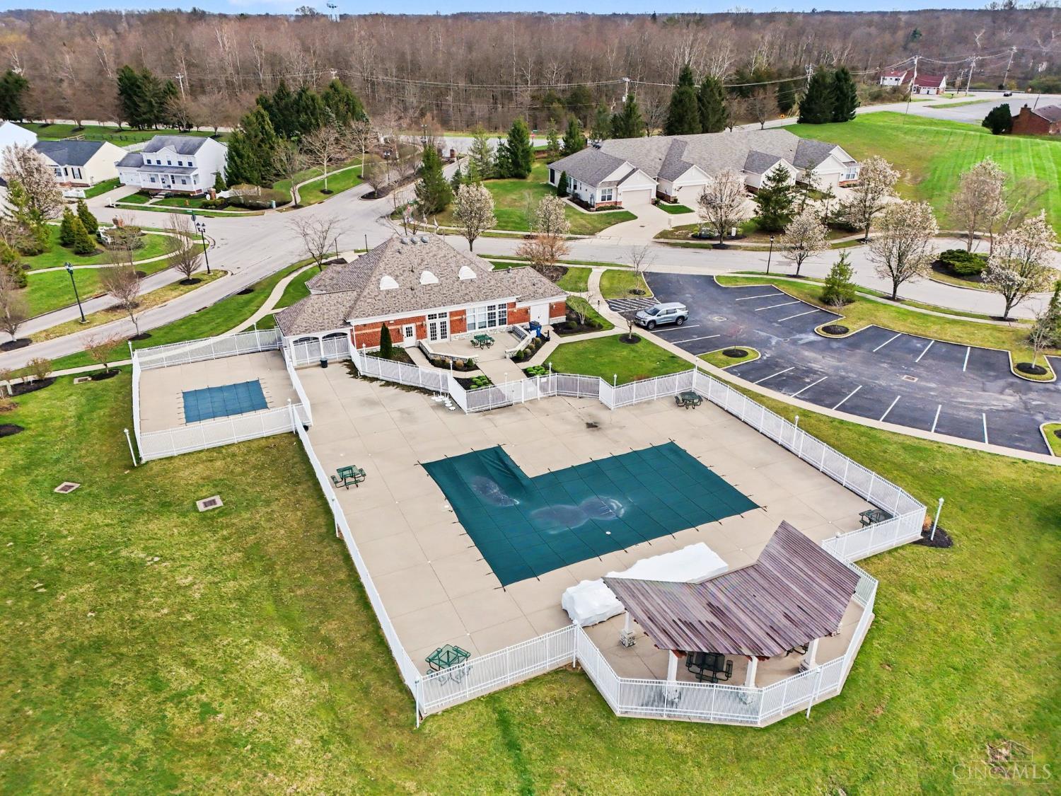 2047 Commons Circle