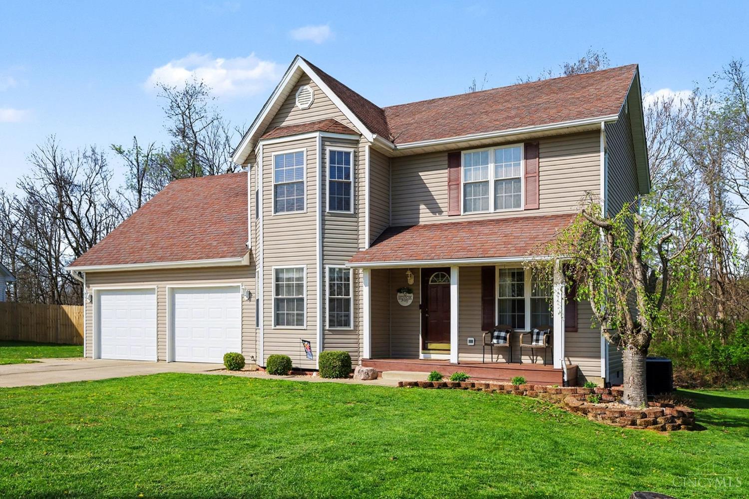 90 Douglas Circle