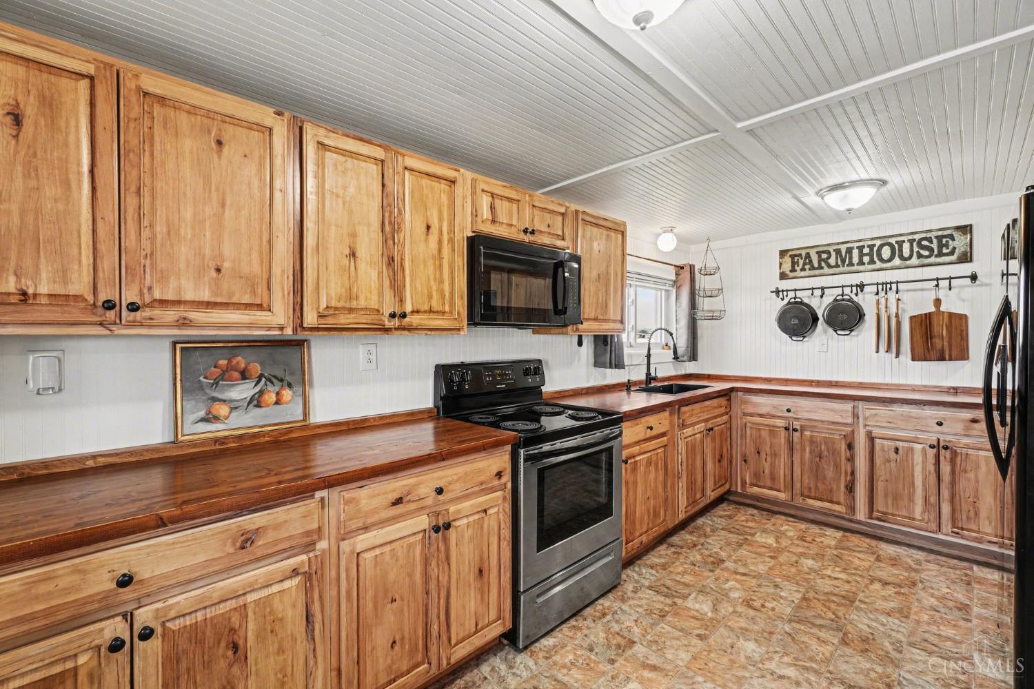 901 Oak Grove Road