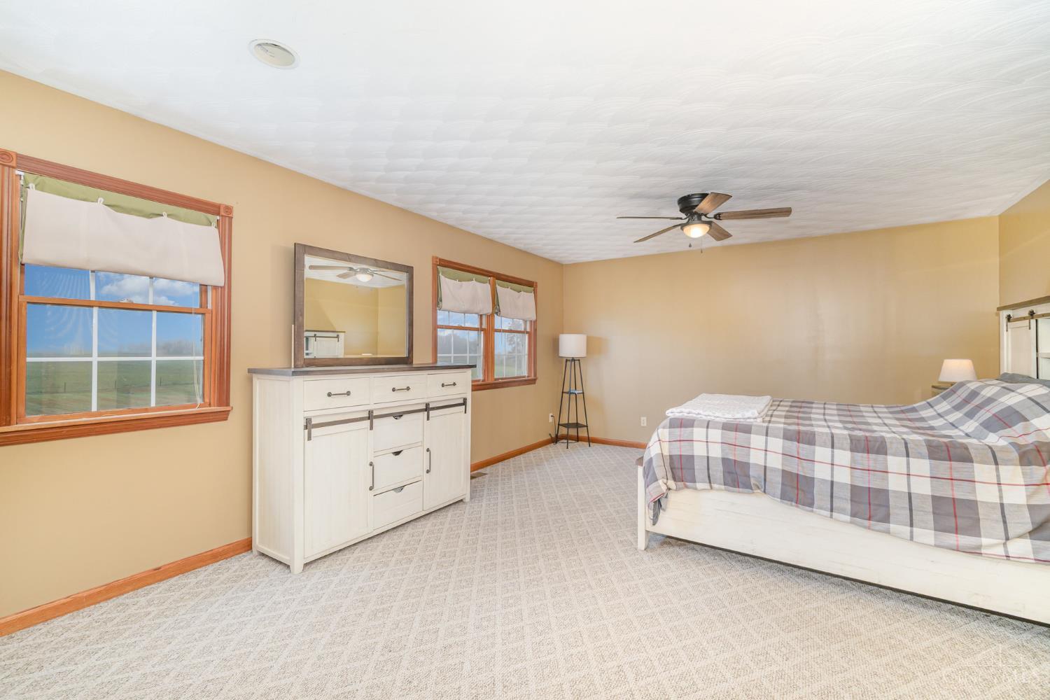 5438 Swamp Road