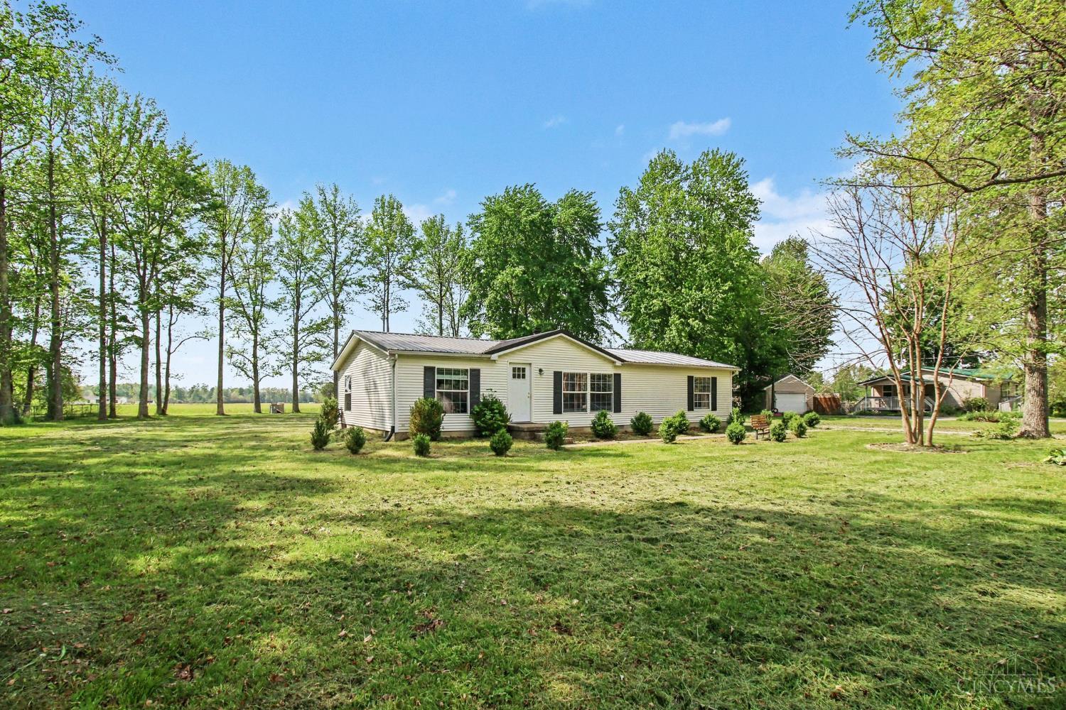 16742 Gum Lane