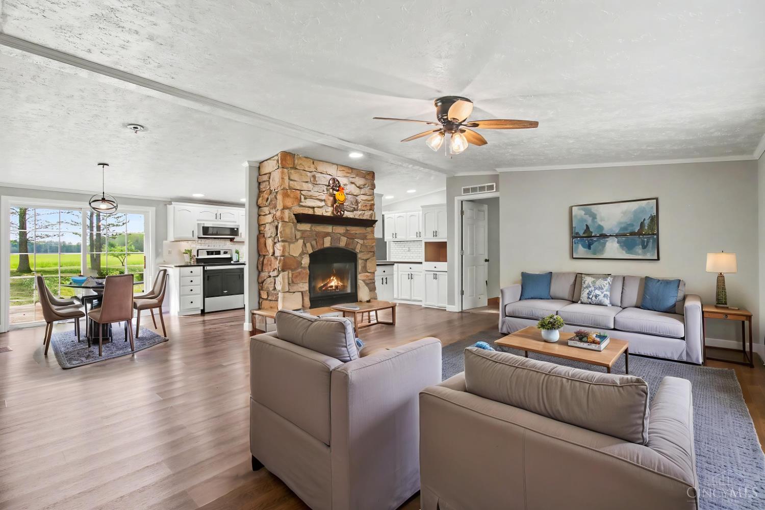 16742 Gum Lane