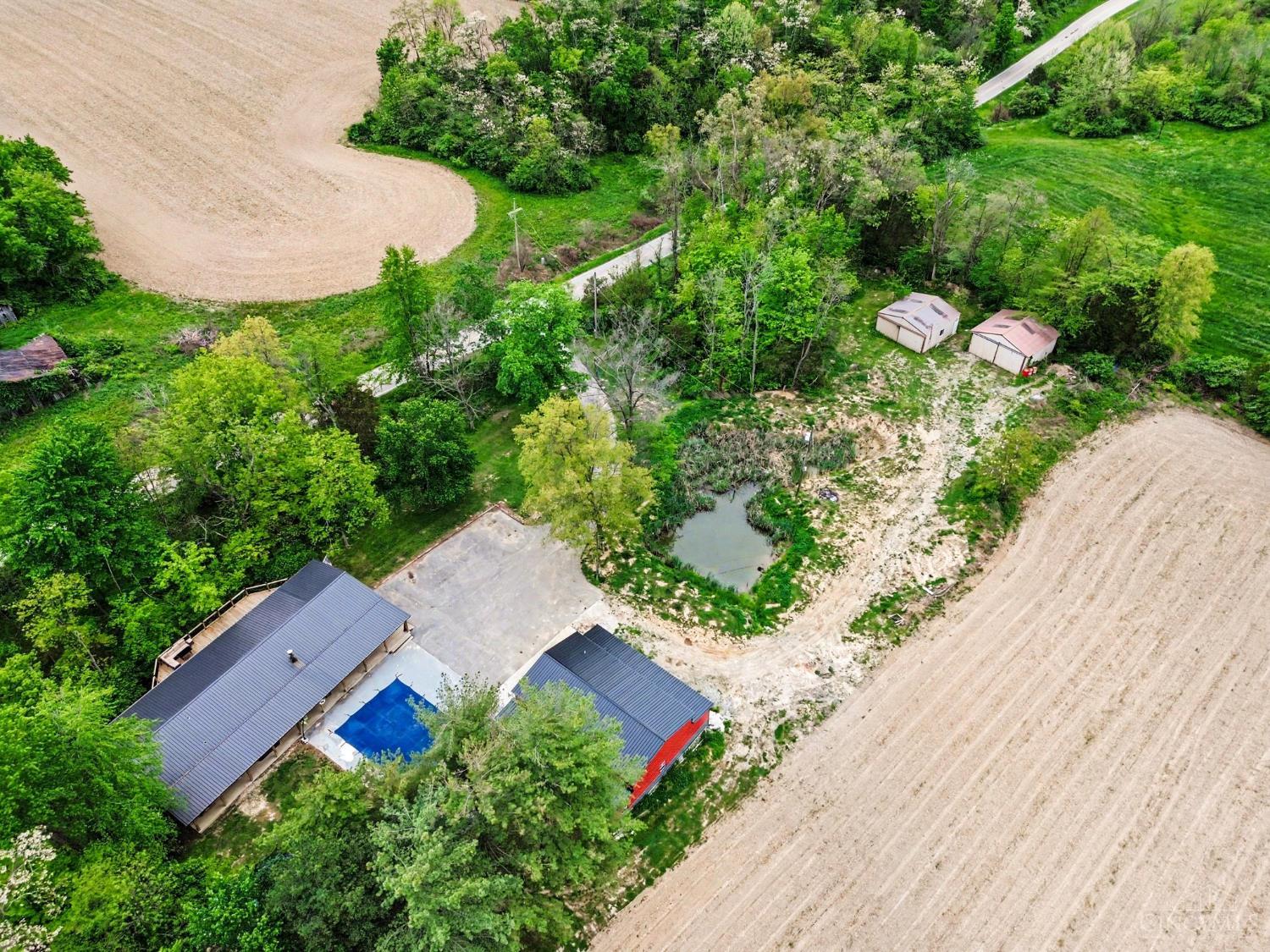11181 E Side Road