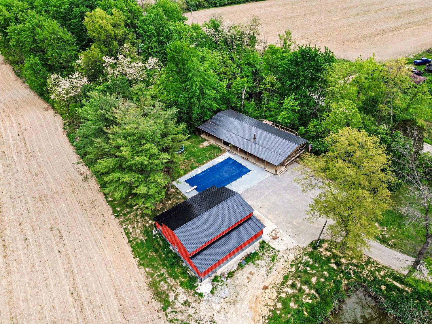 11181 E Side Road