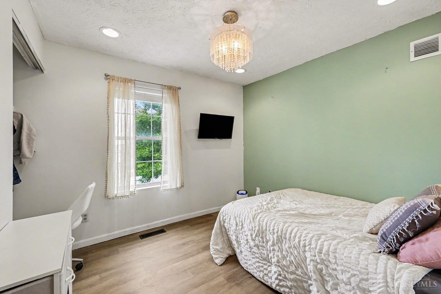 107 Longwood Boulevard