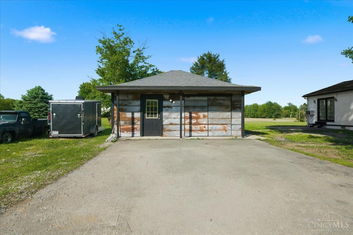 3476 Hoover Road