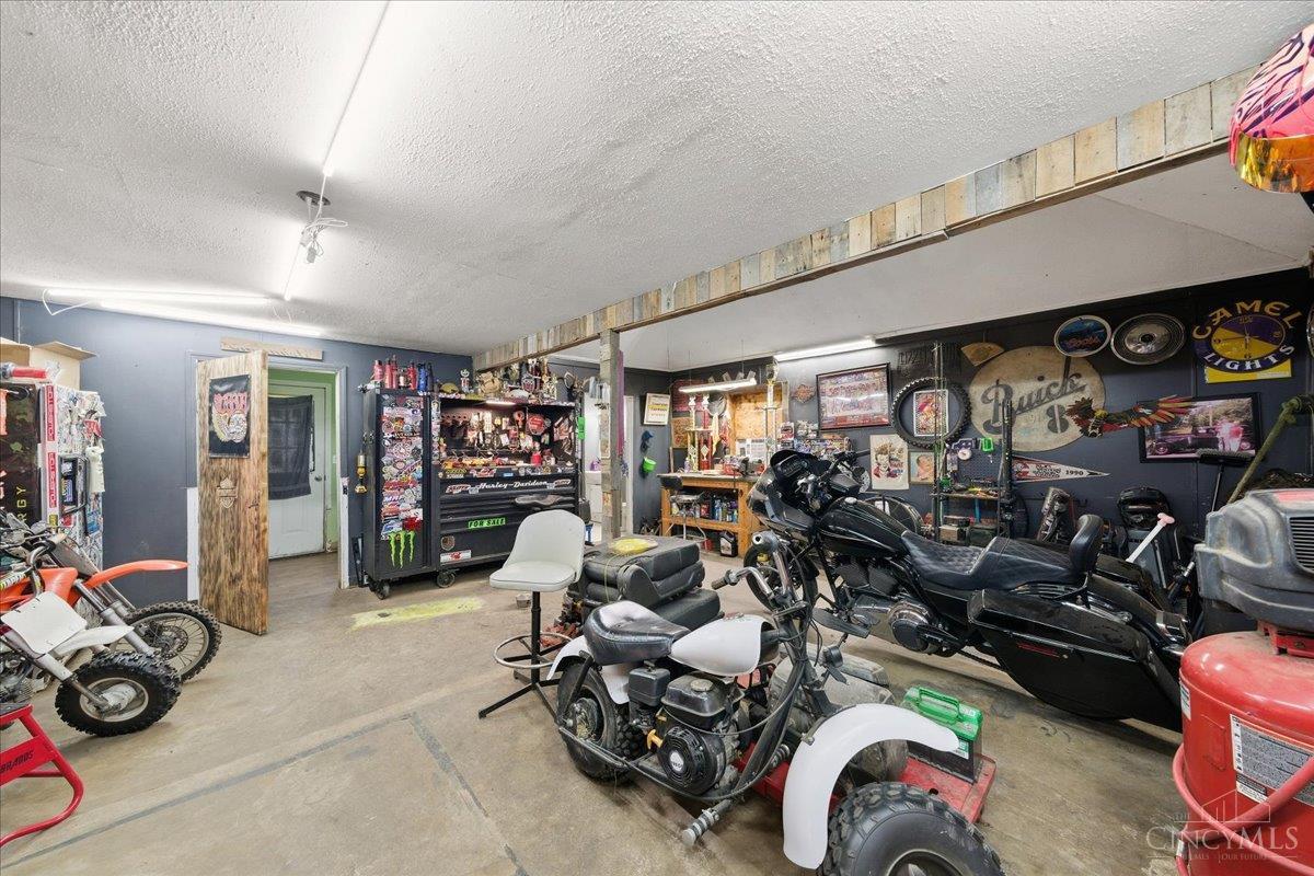 3476 Hoover Road