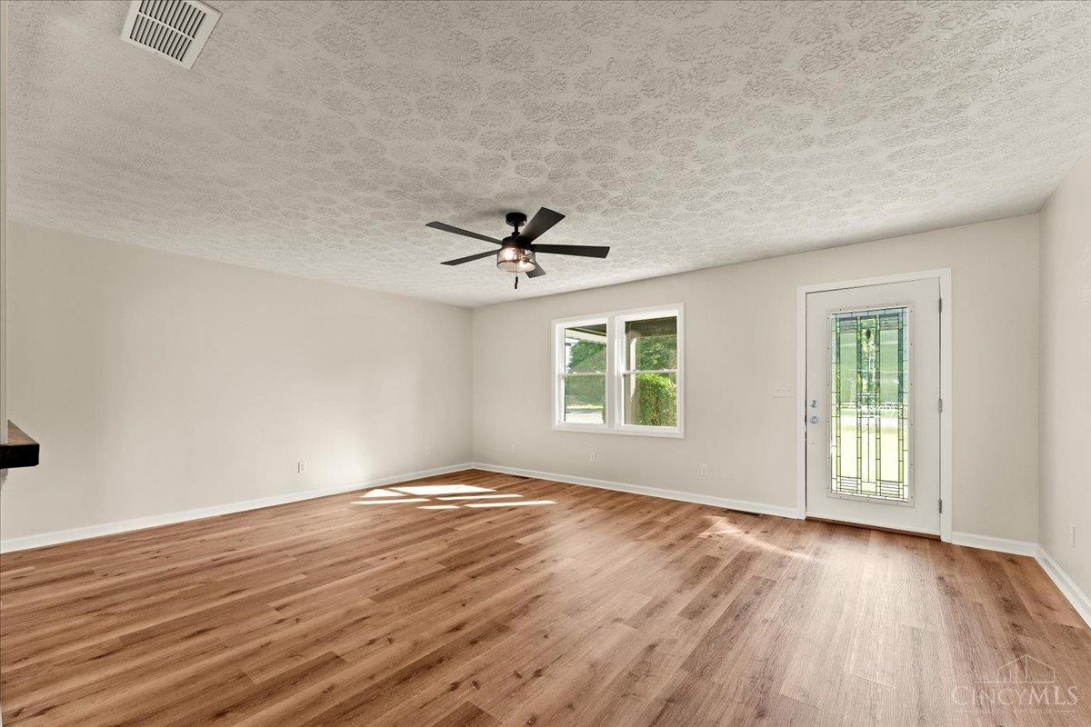 1003 Cross Road