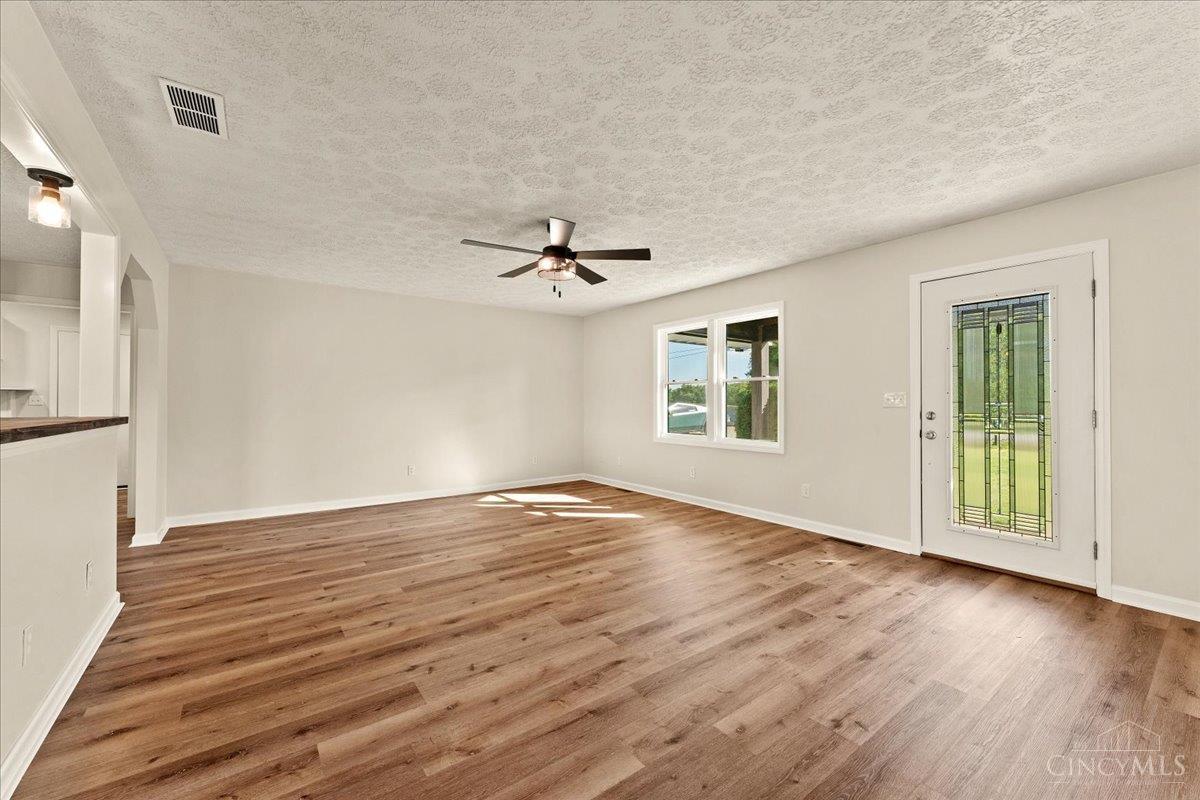 1003 Cross Road