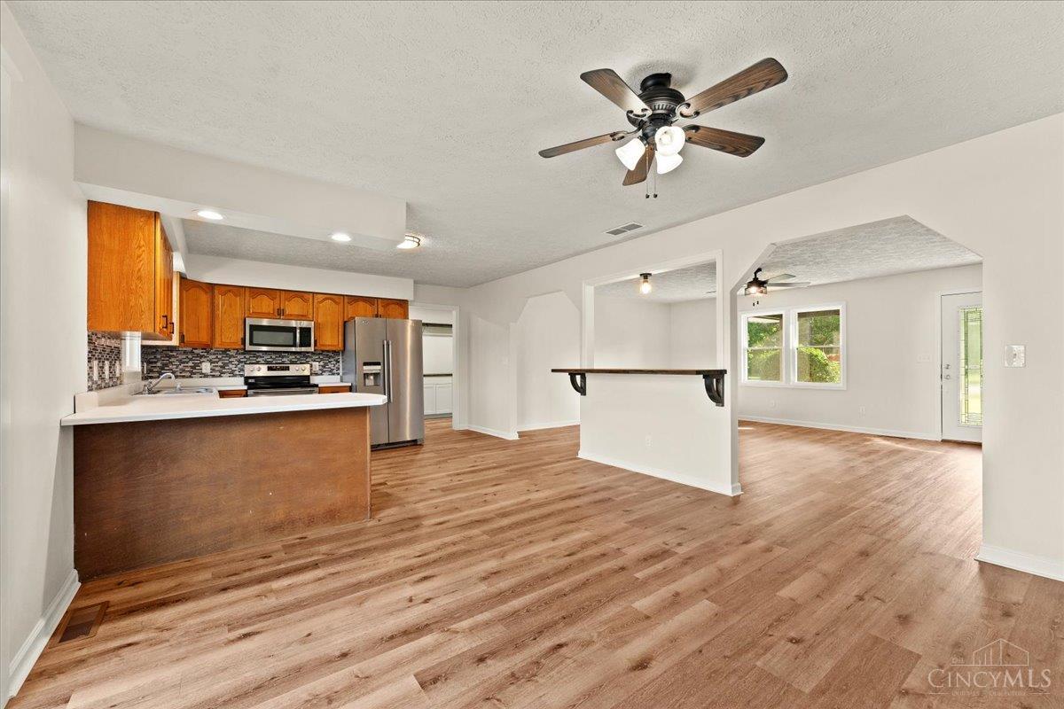 1003 Cross Road
