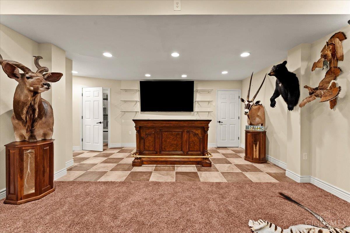 7723 White Swan Road