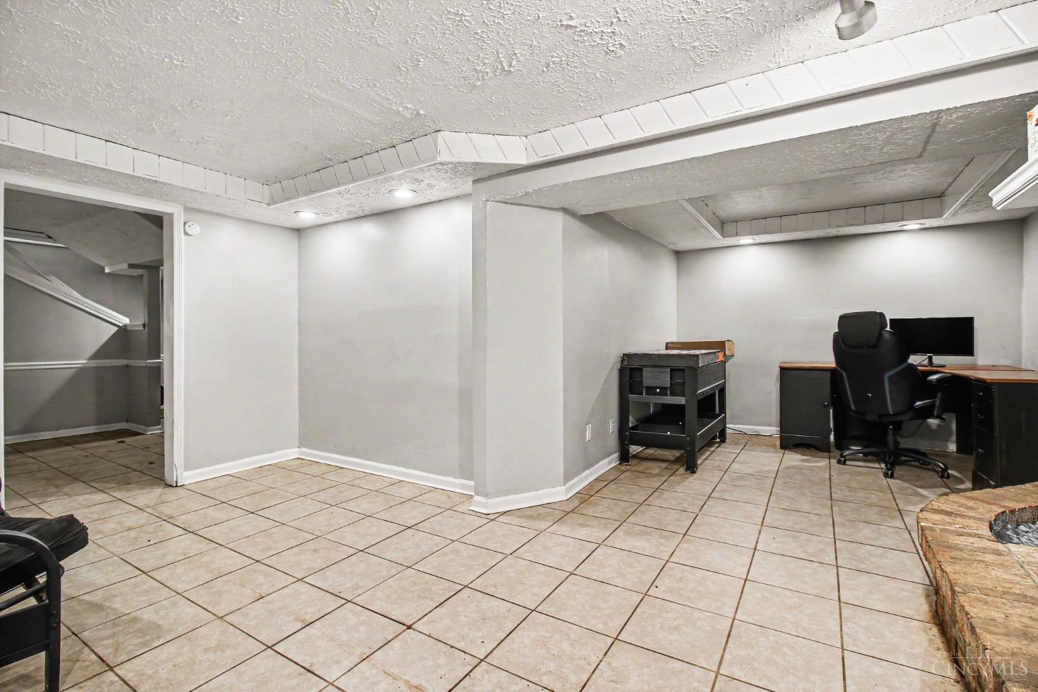 9656 Woodmill Lane