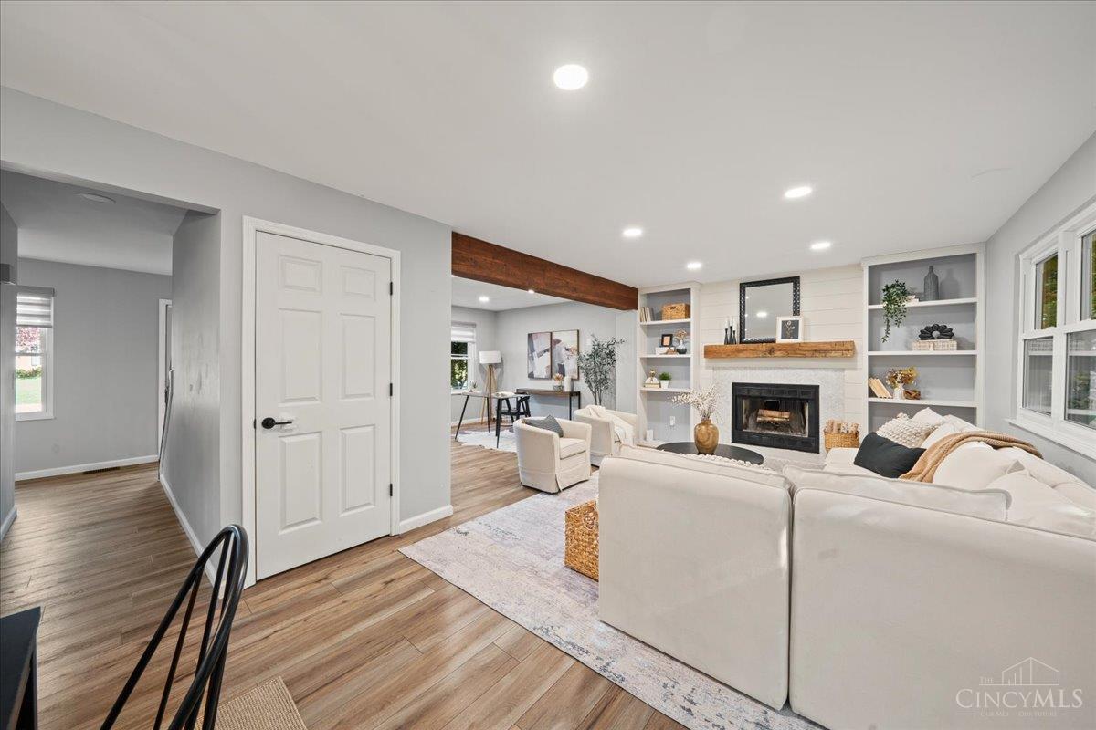 3836 Gatewood Drive