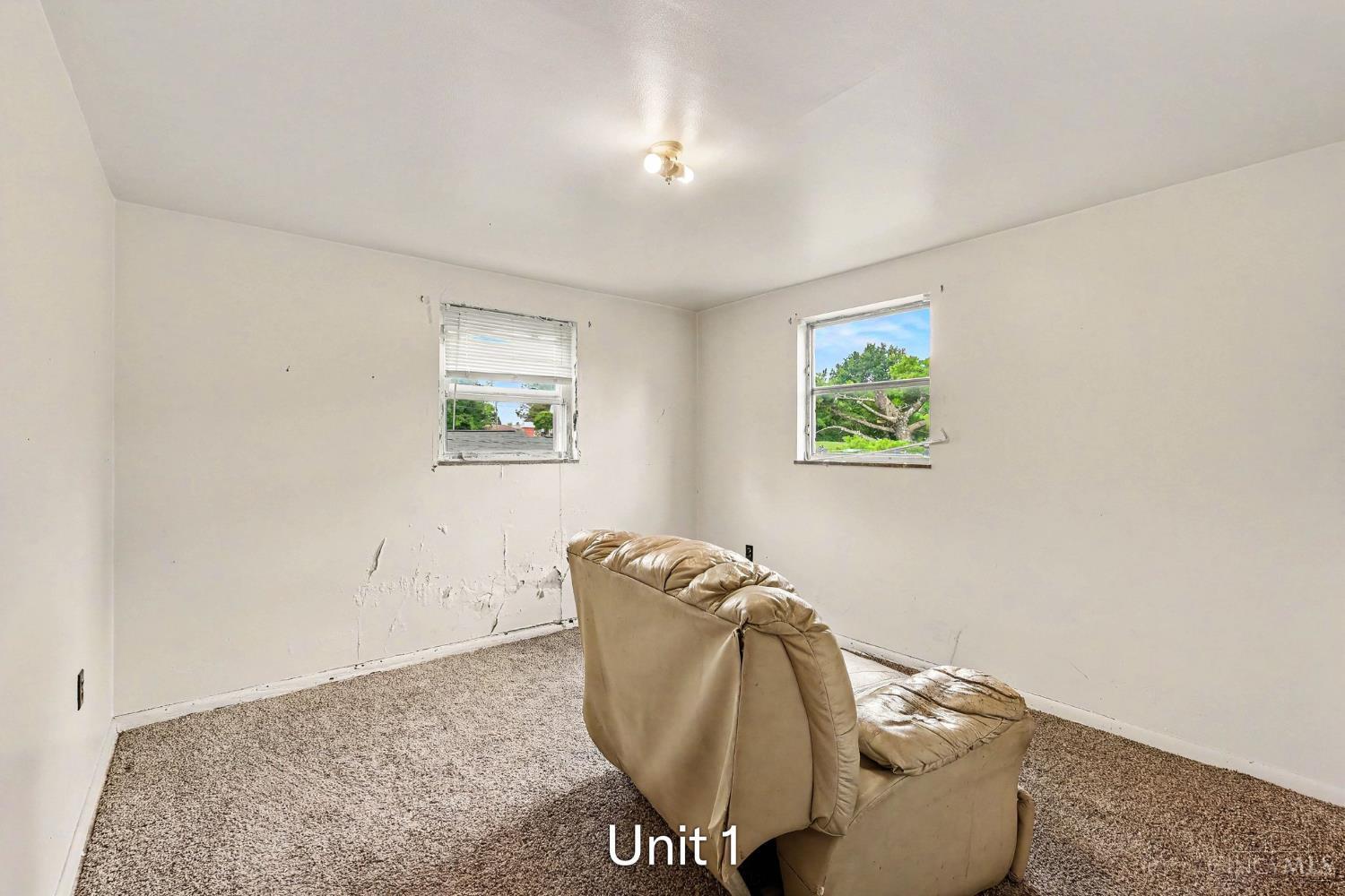 312 W Grant Avenue