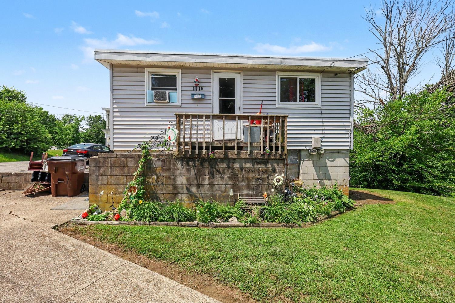 312 W Grant Avenue