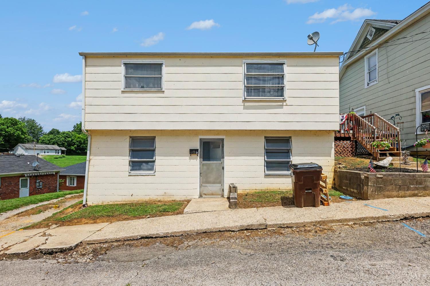 312 W Grant Avenue