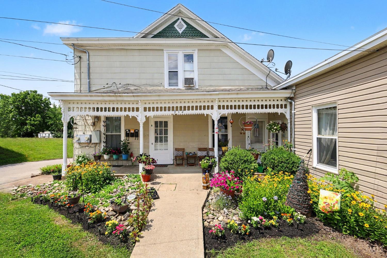 312 W Grant Avenue