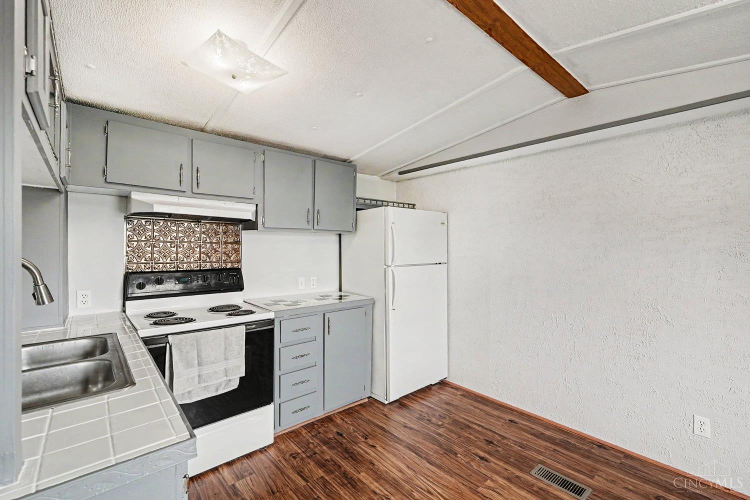 112 Sardinia-Mowrystown Road