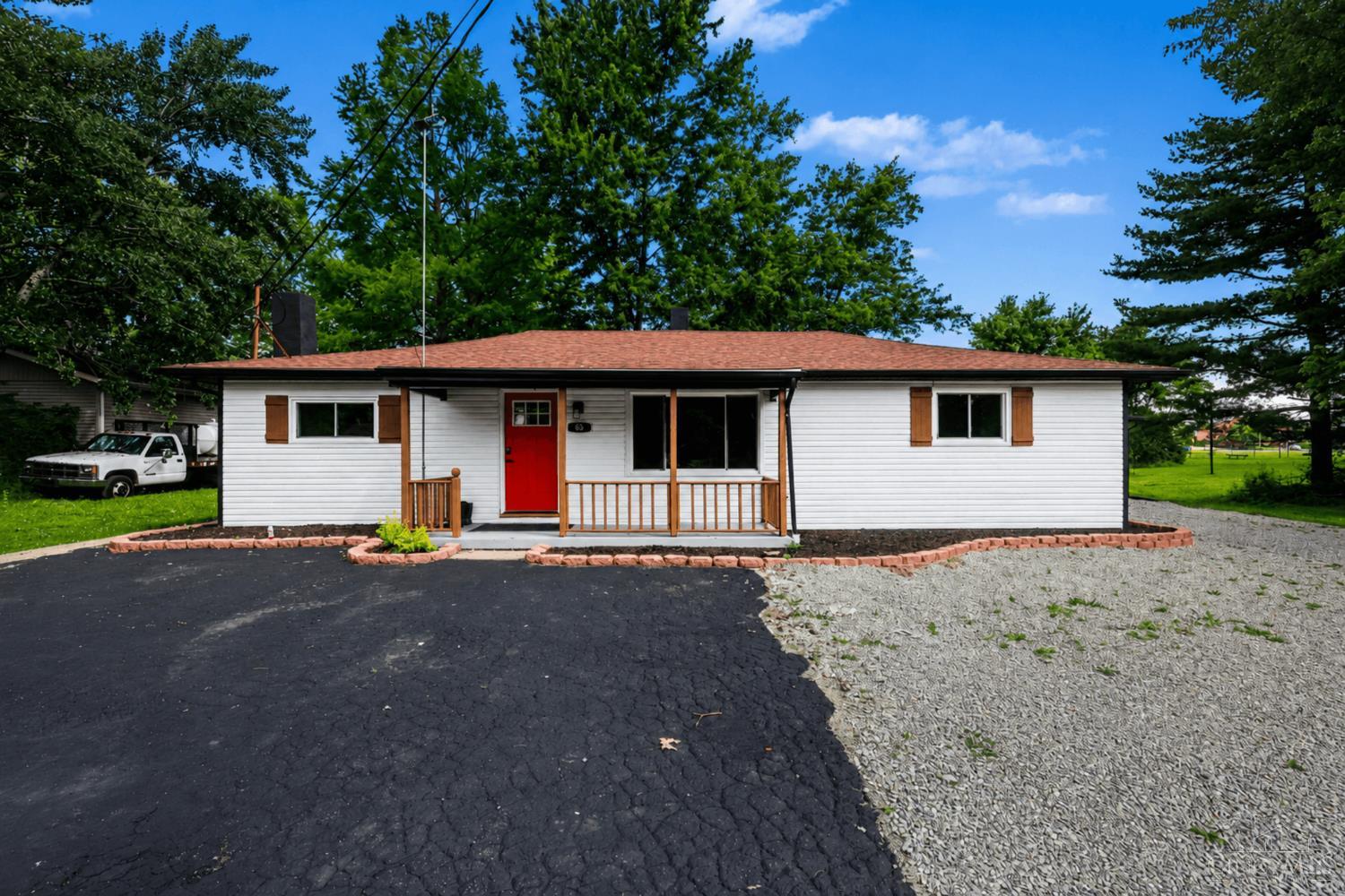 83 Hamer Road