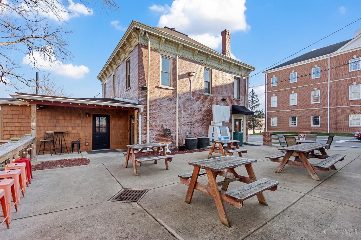 97 E Main Street