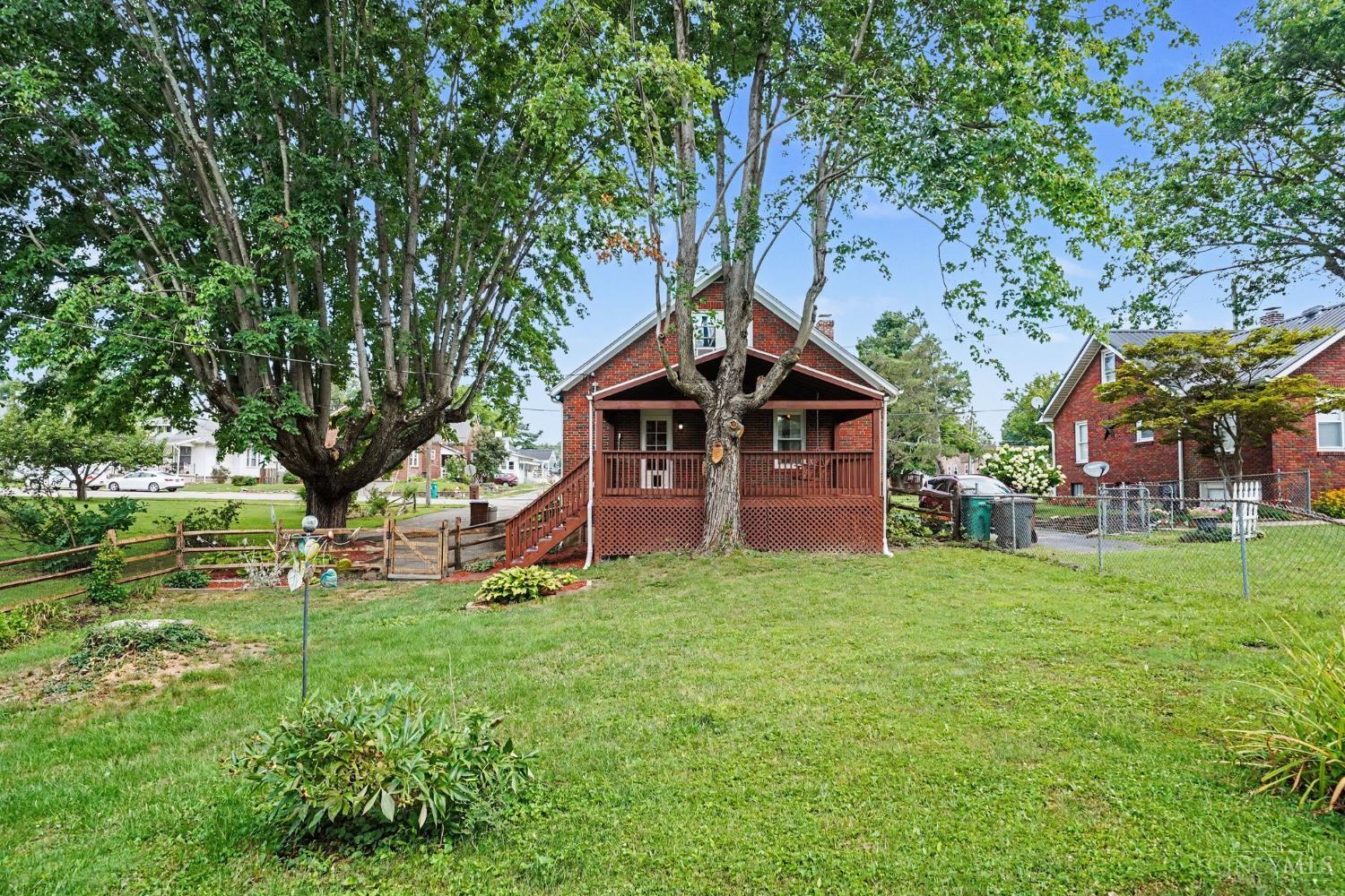 207 W Plum Street