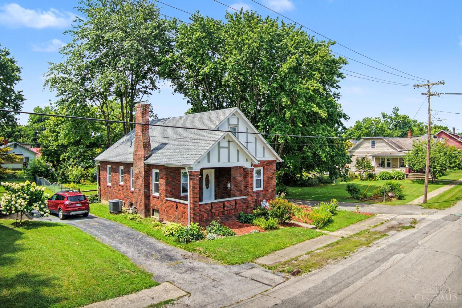 207 W Plum Street