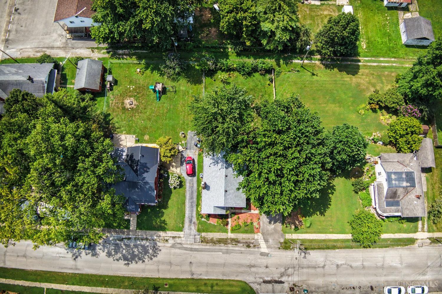 207 W Plum Street