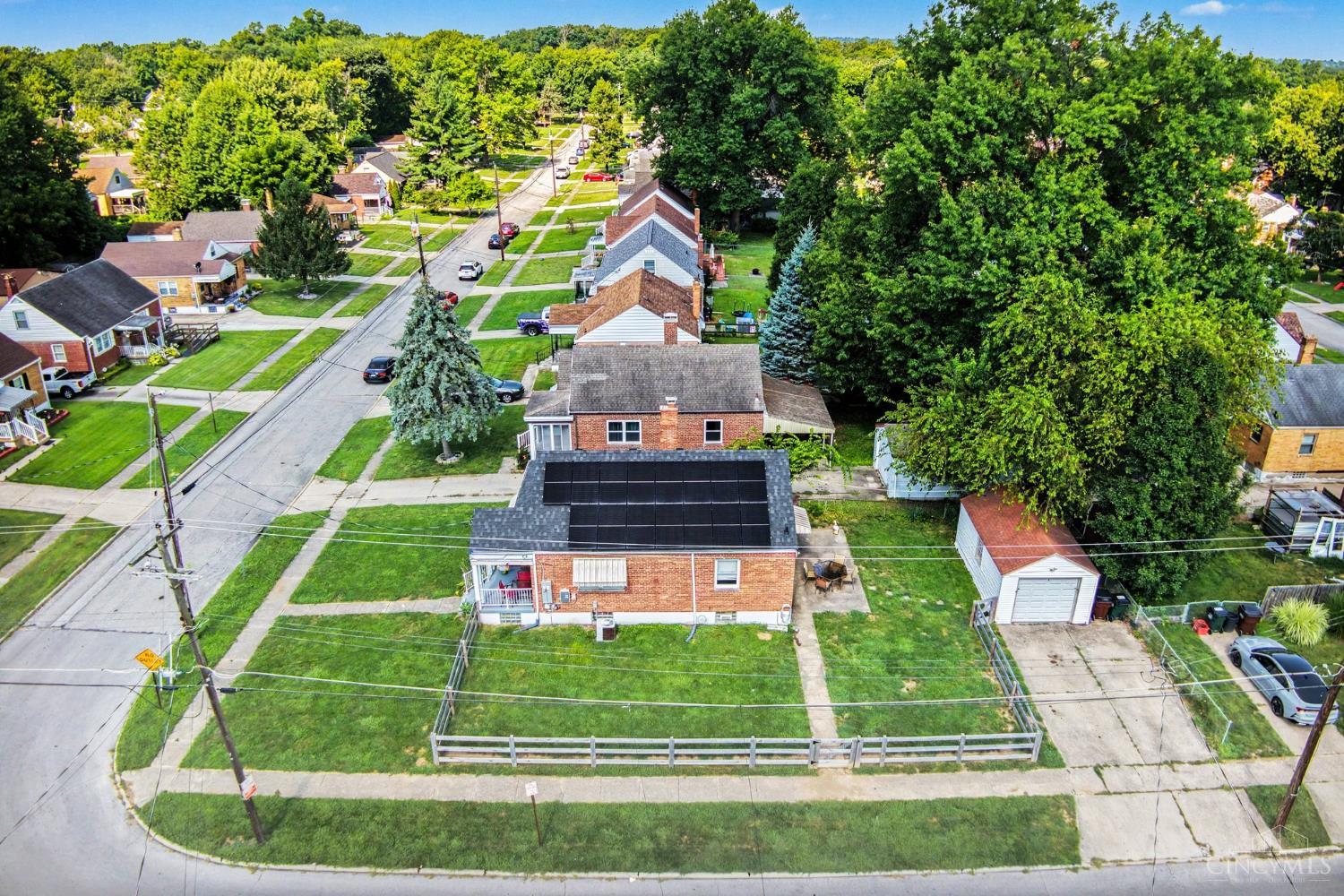 1900 Knollridge Lane
