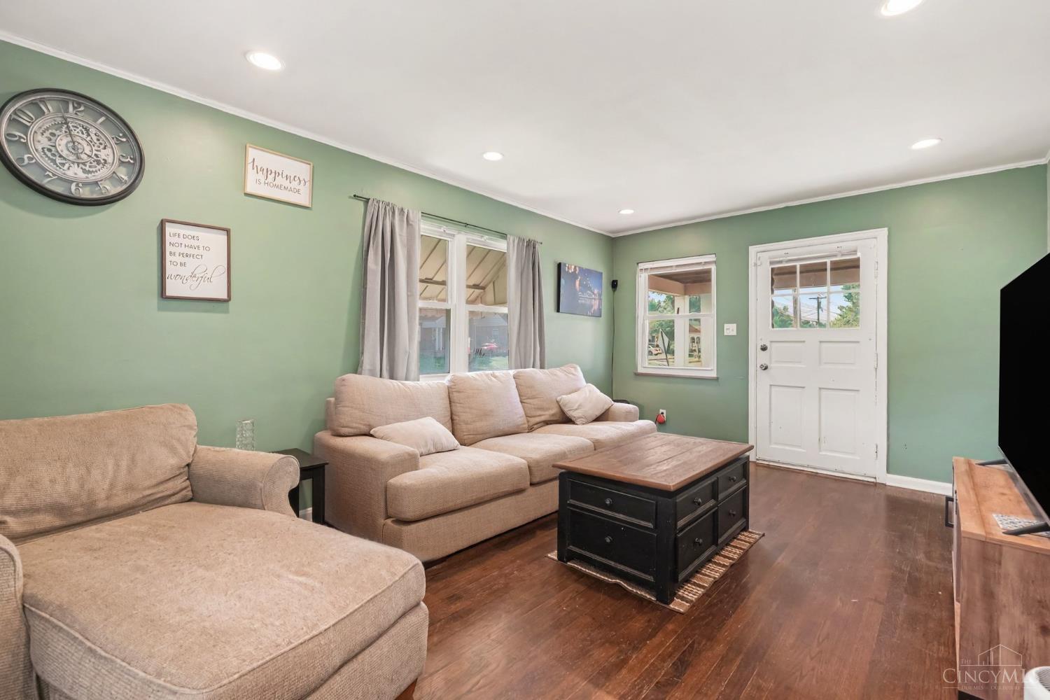 1900 Knollridge Lane